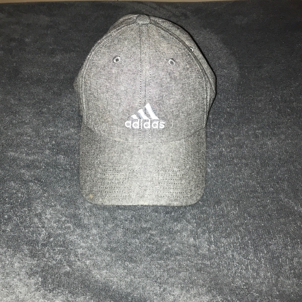 Adidas hat 🧢💙